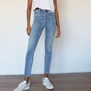 Aritzia Denim Forum Yoko High Rise Slim Size 25